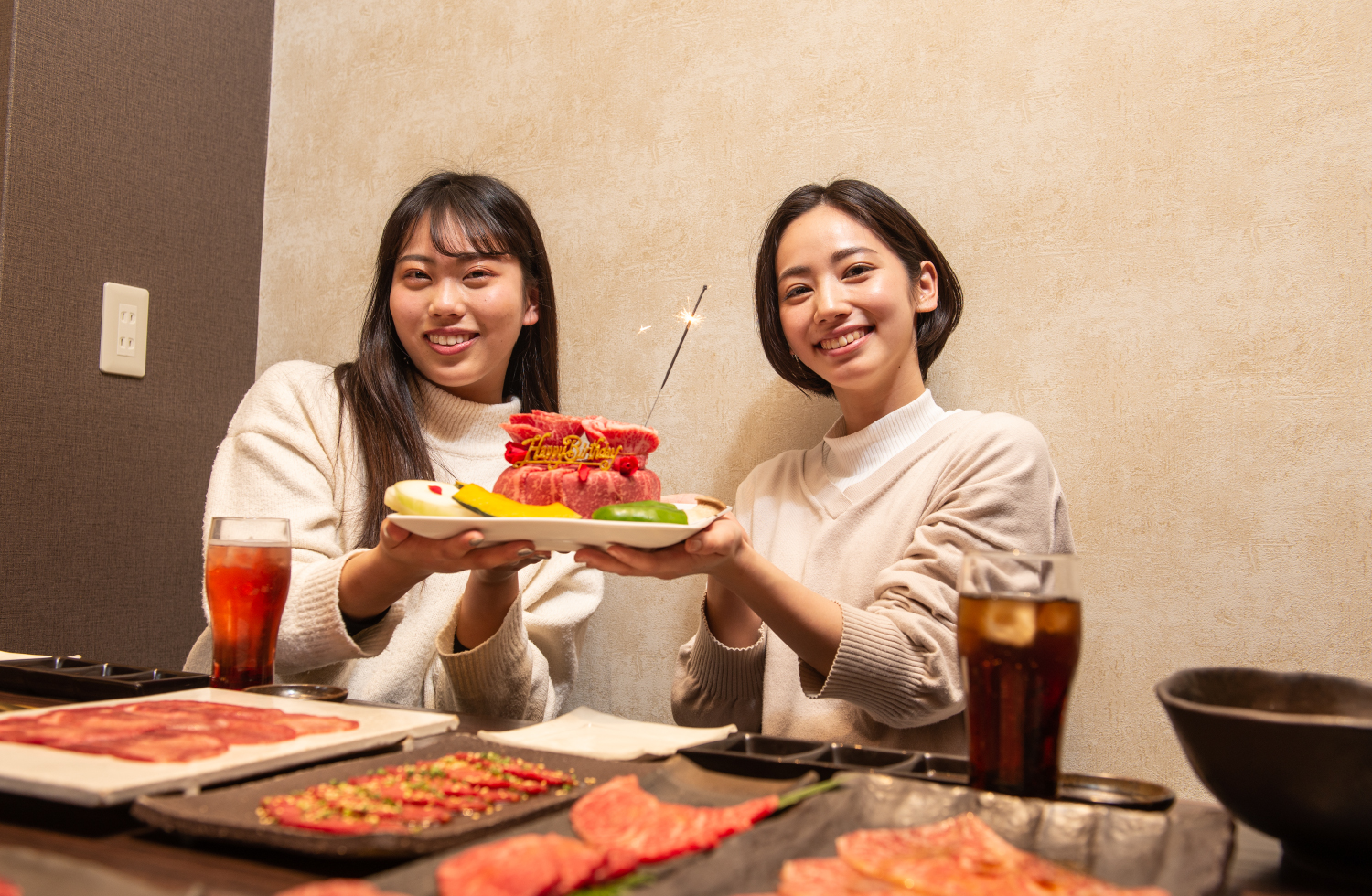 バースデー・お祝い用肉ケーキ